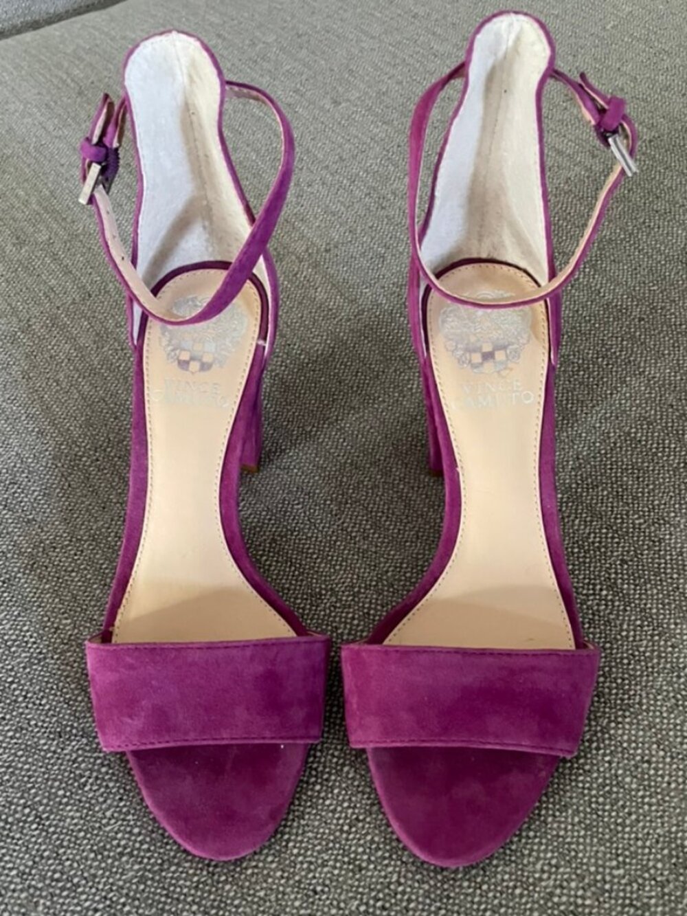 Vince Camuto Size 5 Corlina Strappy Block Heel Sandal Magenta Pink Suede EUC